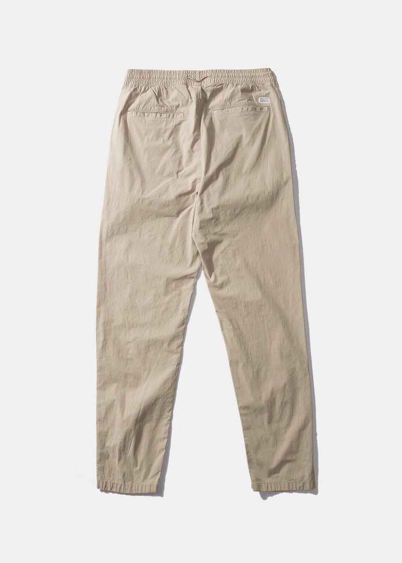 Lightweight Pants — LIGHT BROWN