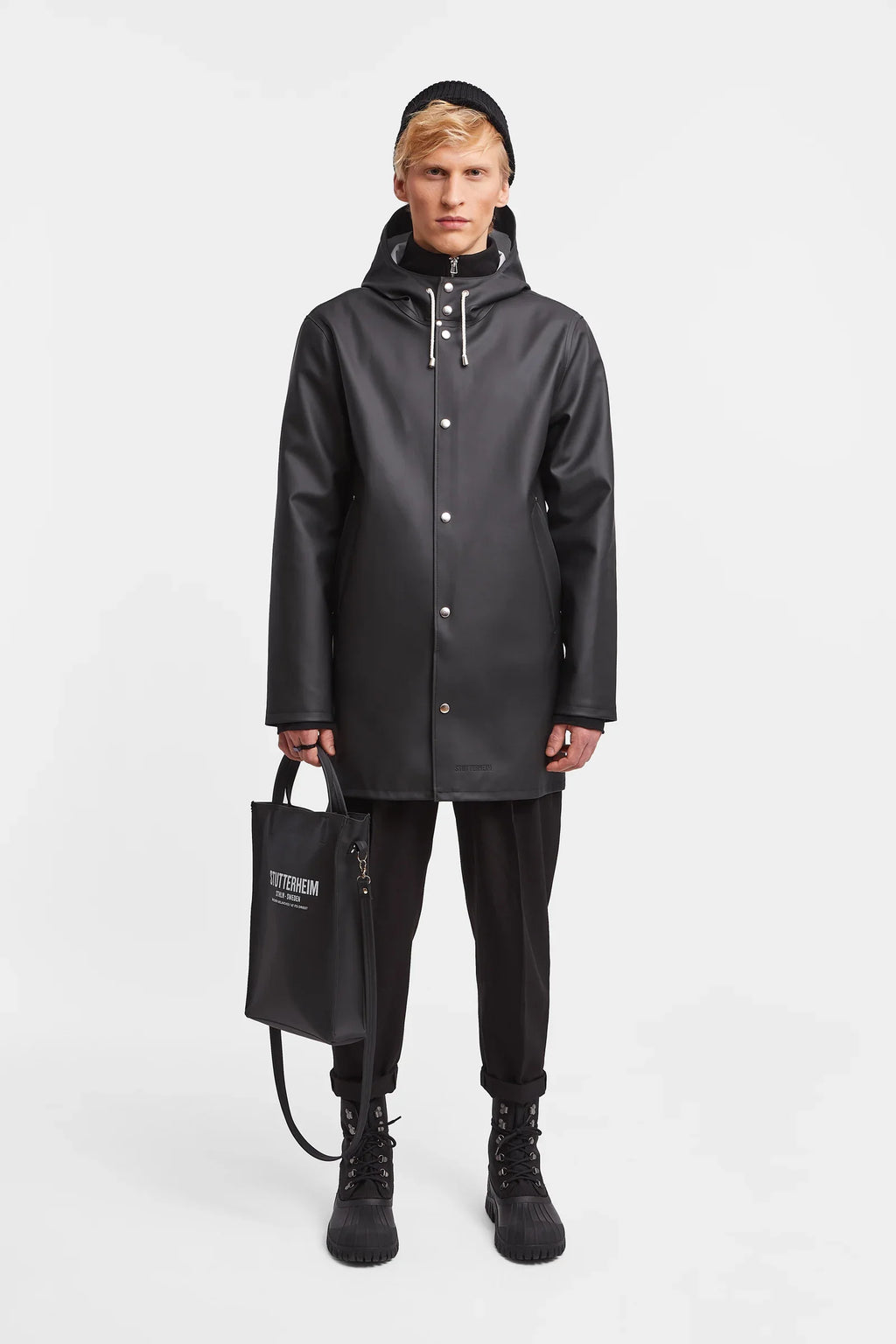 STUTTERHEIM Stockholm Raincoat — NAVY