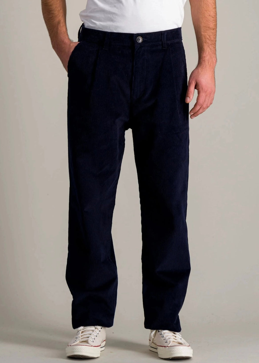 Pleats Cord Pants — NAVY