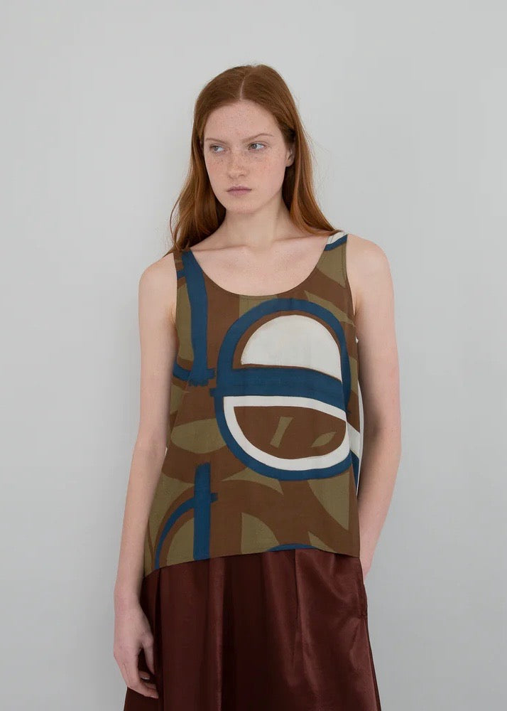 Scoop Back Vest — BROWN / BLUE