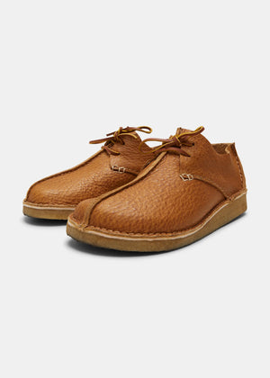 Centre Seam Textured Ostrich Leather Shoe — HONEY
