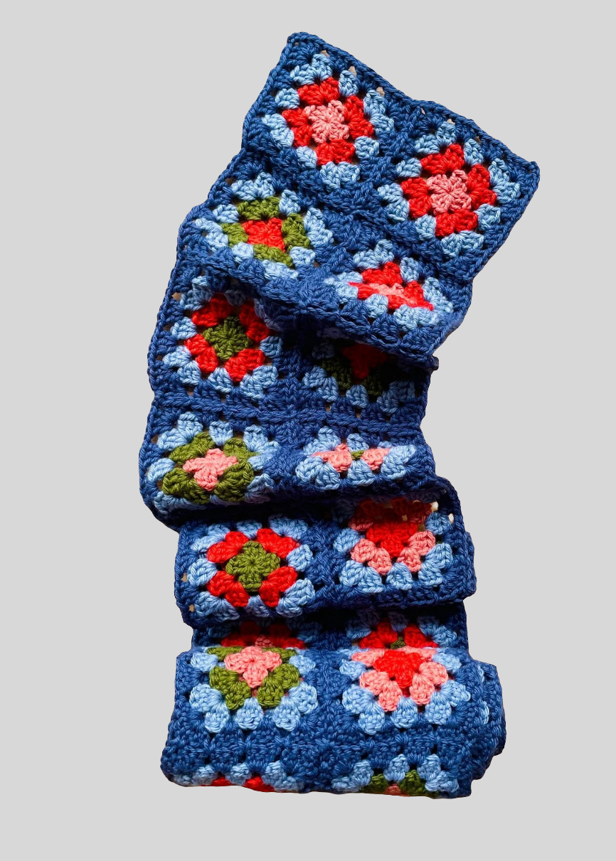 EARLYMADE Hand-knitted Granny Squares Scarf — MULTI / BLUE — UNIQUE